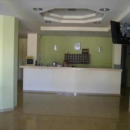 Hotell Tzevenos Apts